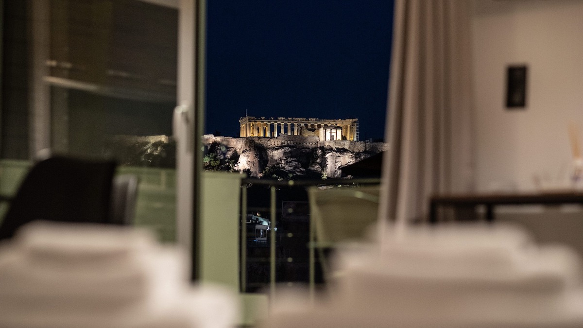 Athens City Centre Apartment | Dreamy Athens Penthouse with Acropolis View