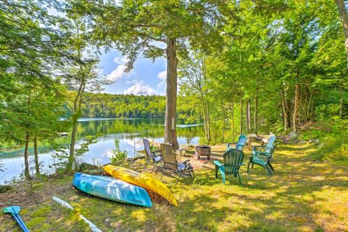Bucksport House | Dreamy Bucksport Hideaway on Freshwater Pond!