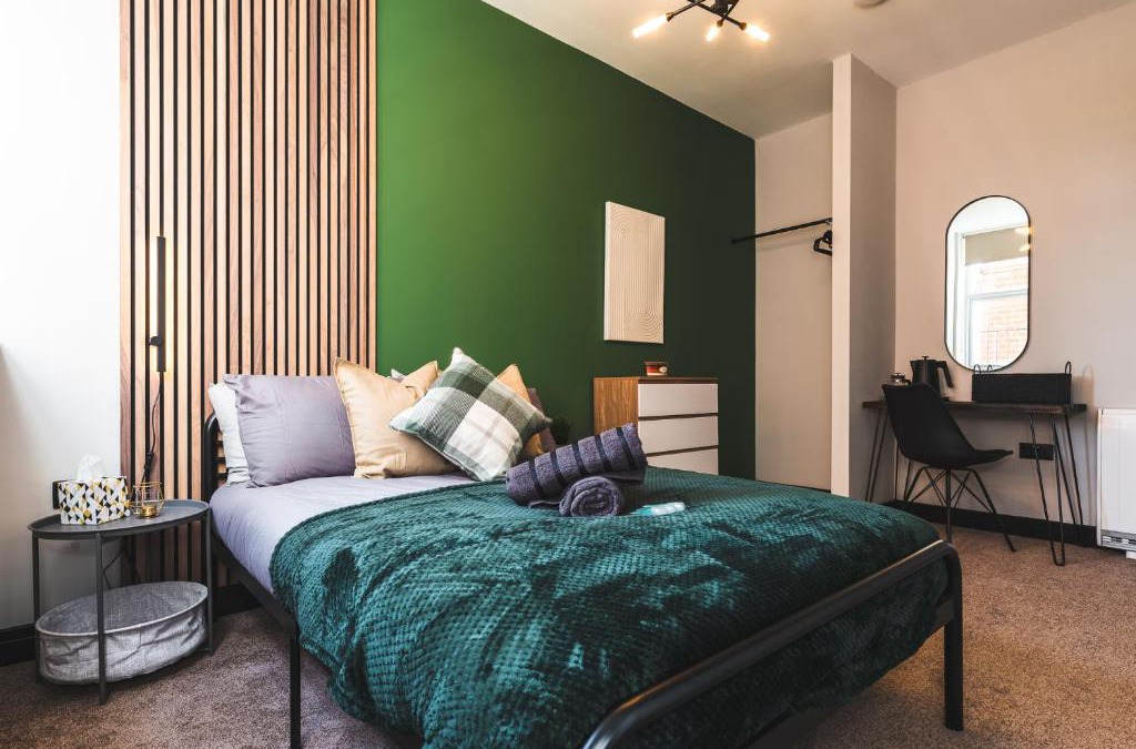 Derby Apartment | Dreamy Derby City Apartment Free Wi-Fi & Parking