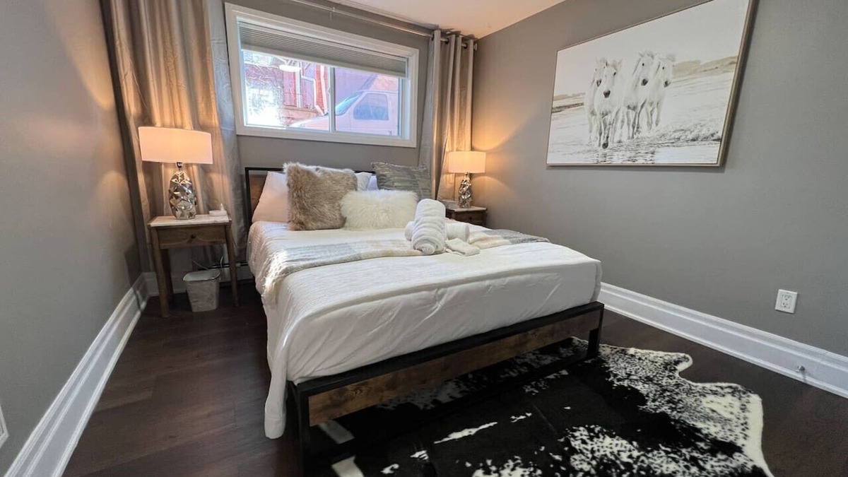 South London Apartment | Dreamy Escape | Cozy & Stylish Stay for Two