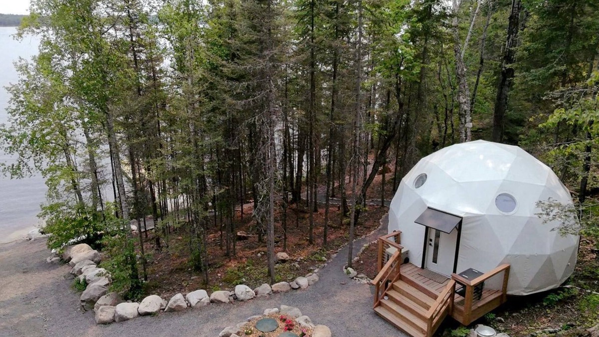 Crane Lake House | Dreamy Luxury Glamping Dome with Lakefront Views near Voyageurs National Park in Crane Lake, MN