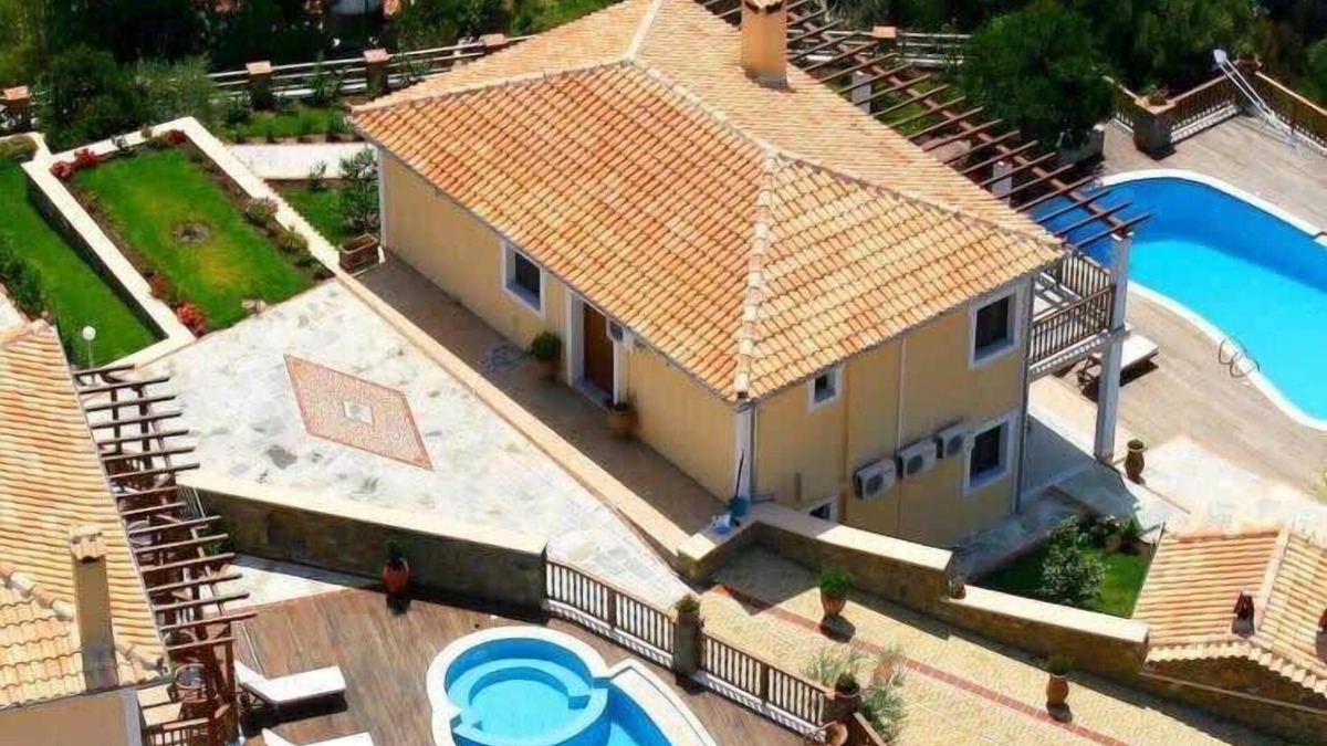 Troulos Villa | Dreamy Skiathos Villa Jasmine w an Exclusive Pool