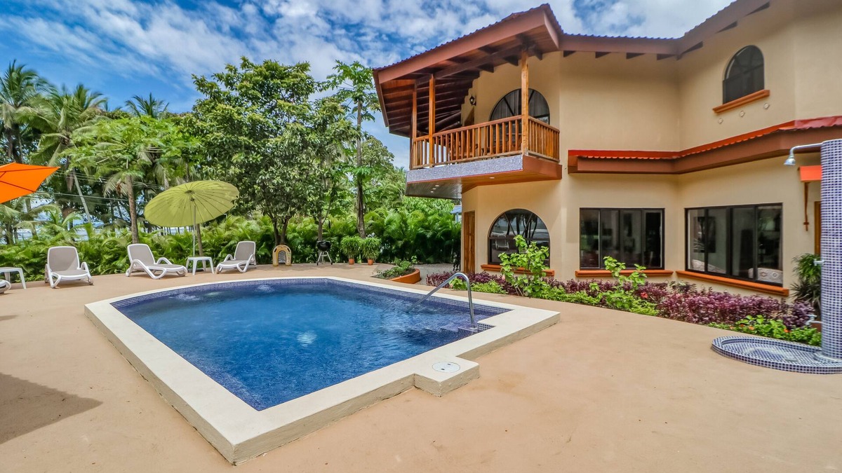 Esterillos Este House | Dreamy Tropical Escape W/Fast WiFi, Beach Access, Private Pool, AC & Balcony