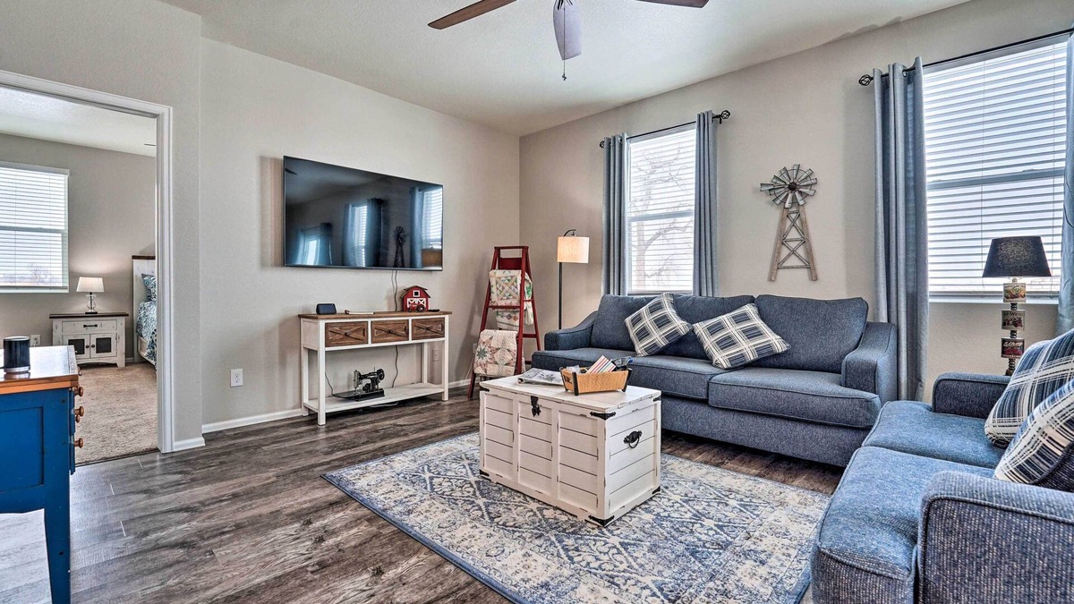 Windsor House | Dreamy Windsor Home with Grill ~ 3 Miles to Lake!