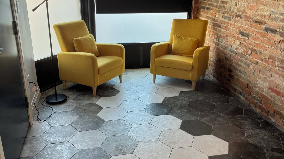 Rodney House | Dresden Marigold suites - Suite 1