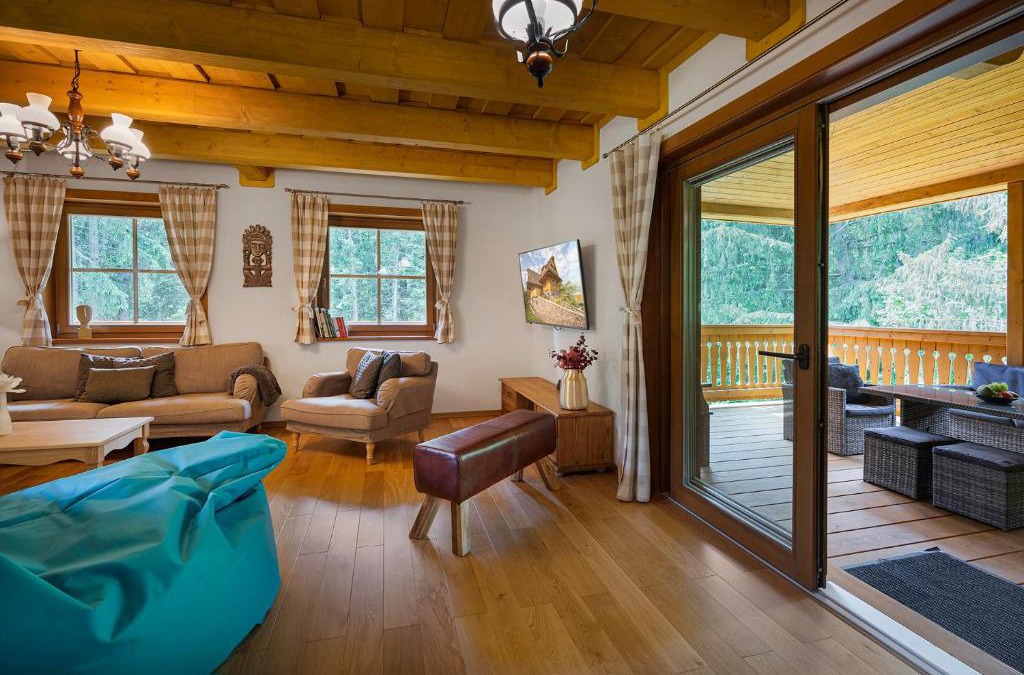Horna Lehota Ski Chalet | Drevenica Tale - Pool Table - Jacuzzi - Sauna - Small teambuilding - Hotel Partizán 5 min