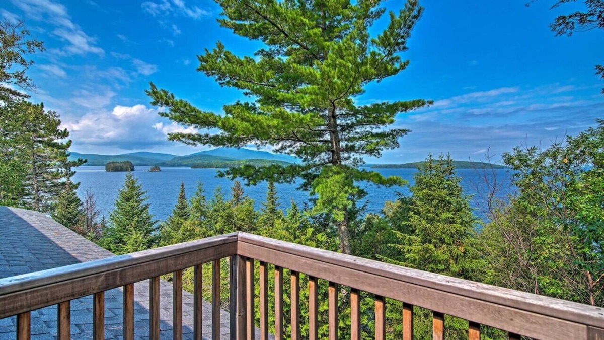 Greenville Cabin | Drew North · 2-Acre Lakefront Haven | Dock, Kayaks, Guest House