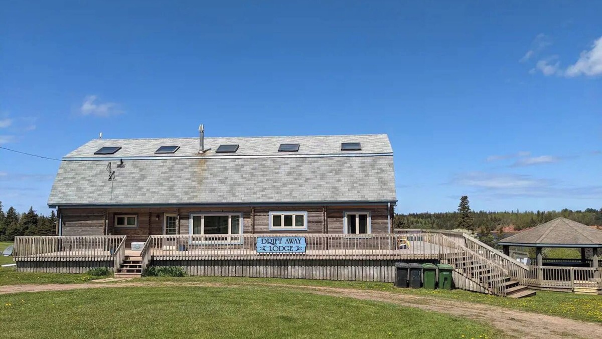 Bayview House | Drift Away Lodge, Cavendish