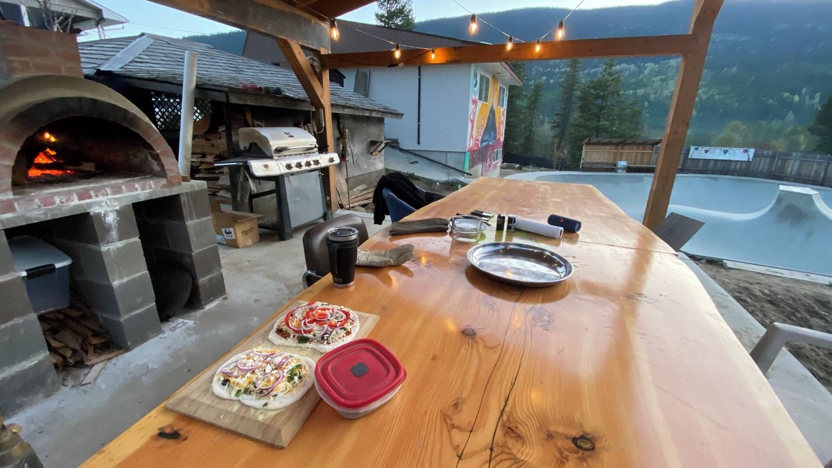 Robson House | Driftopia Inn offers amenities that are hard to find anywhere else in the area.