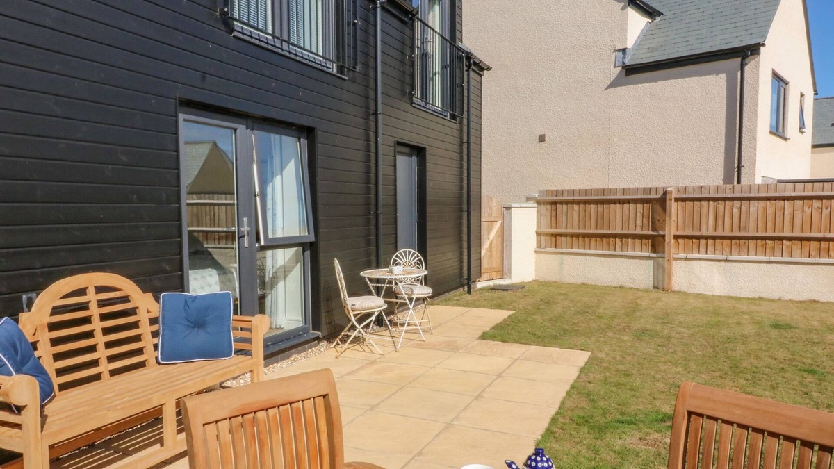 Malborough House | DRIFTWOOD, 29 FURZEDOWN ROAD, pet friendly in Malborough
