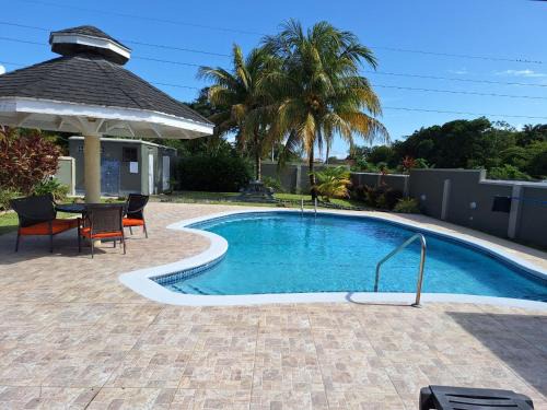 Canaan Villa | Driftwood 85