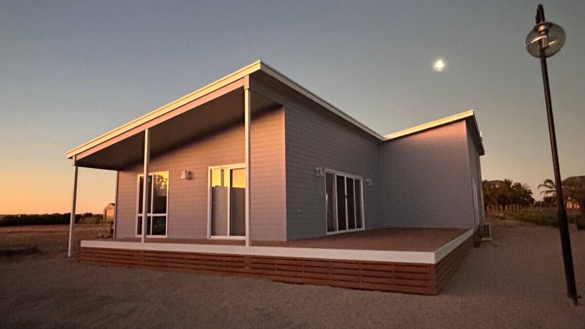 North Beach Apartment | Driftwood Beach House - North Beach Wallaroo