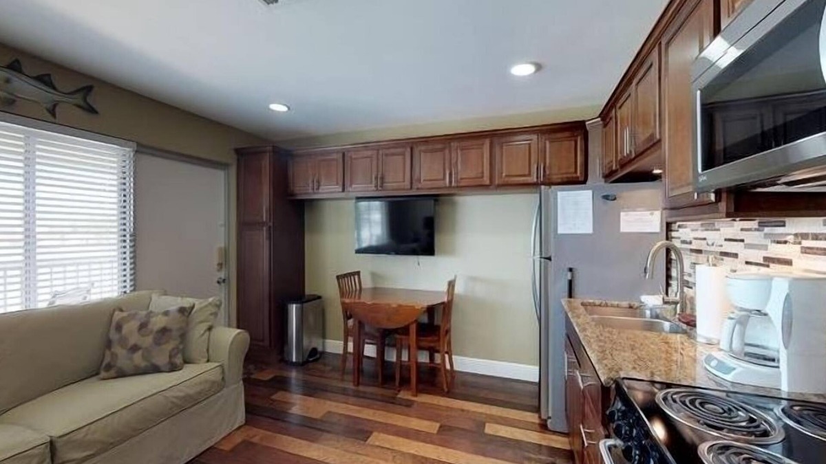 Isles of Capri Condo | Driftwood Landing 13- Isles of Capri Vacation Resort.
