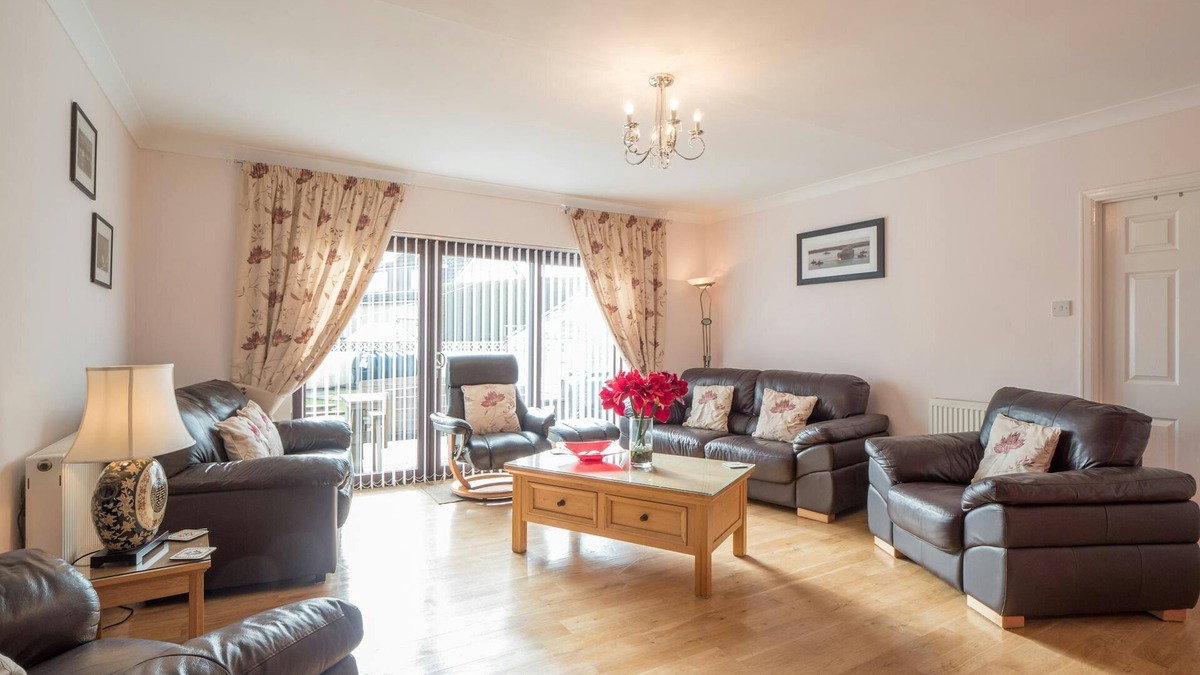 Begelly Cottage | Driftwood, Saundersfoot