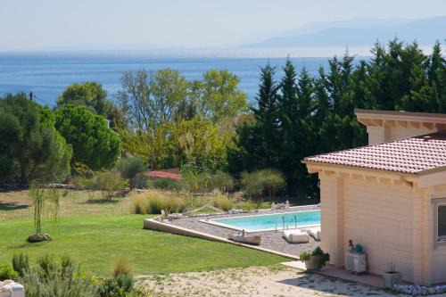 Karavados Villa | Driftwood Villa