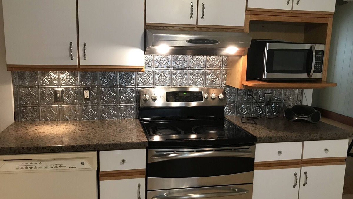 Leominster Apartment | Driving distance to Wachusett Mountain, Boston, Wocester