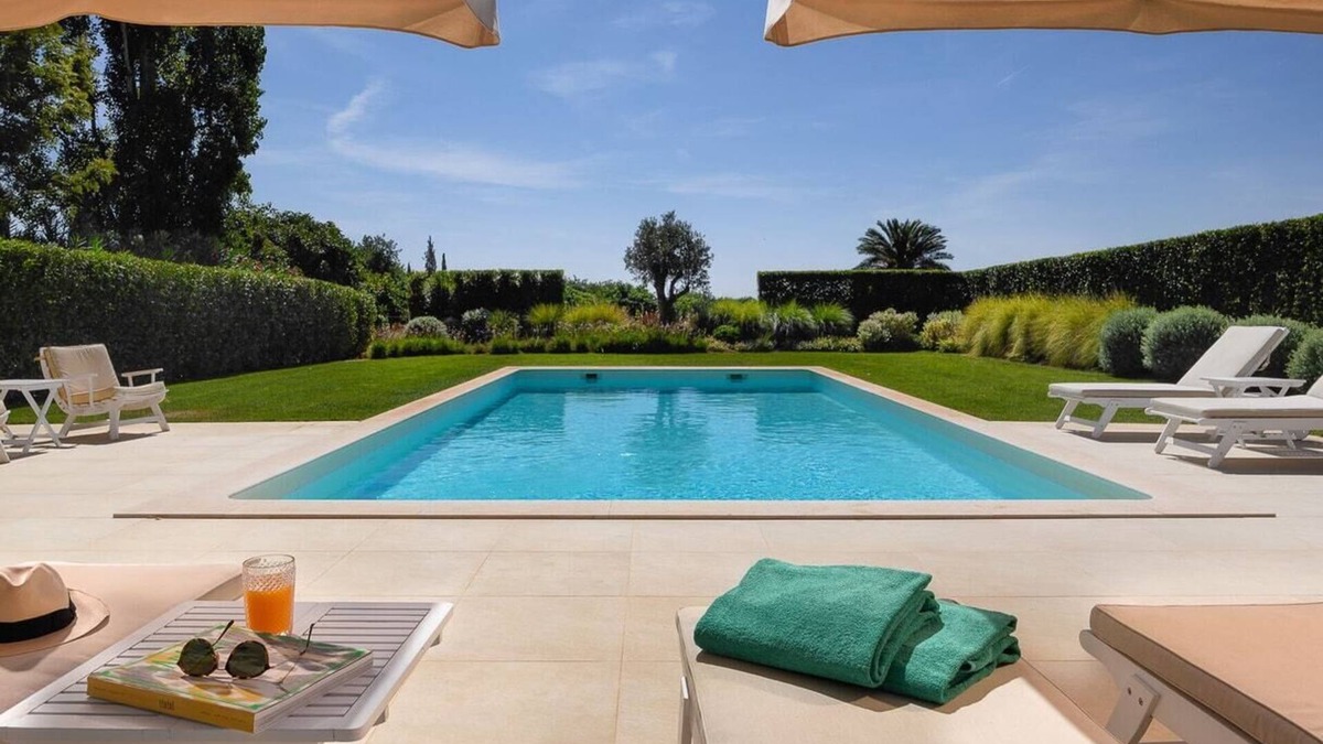 Portimao Villa | Drop-dead Gorgeous Algarve Country Retreat