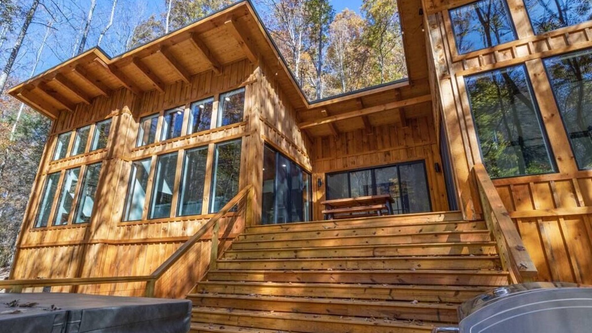 Rogers Cabin | Drop RED GORGEous is a stylish retreat in the heart of the RRG. 4WD IS REQUIRED