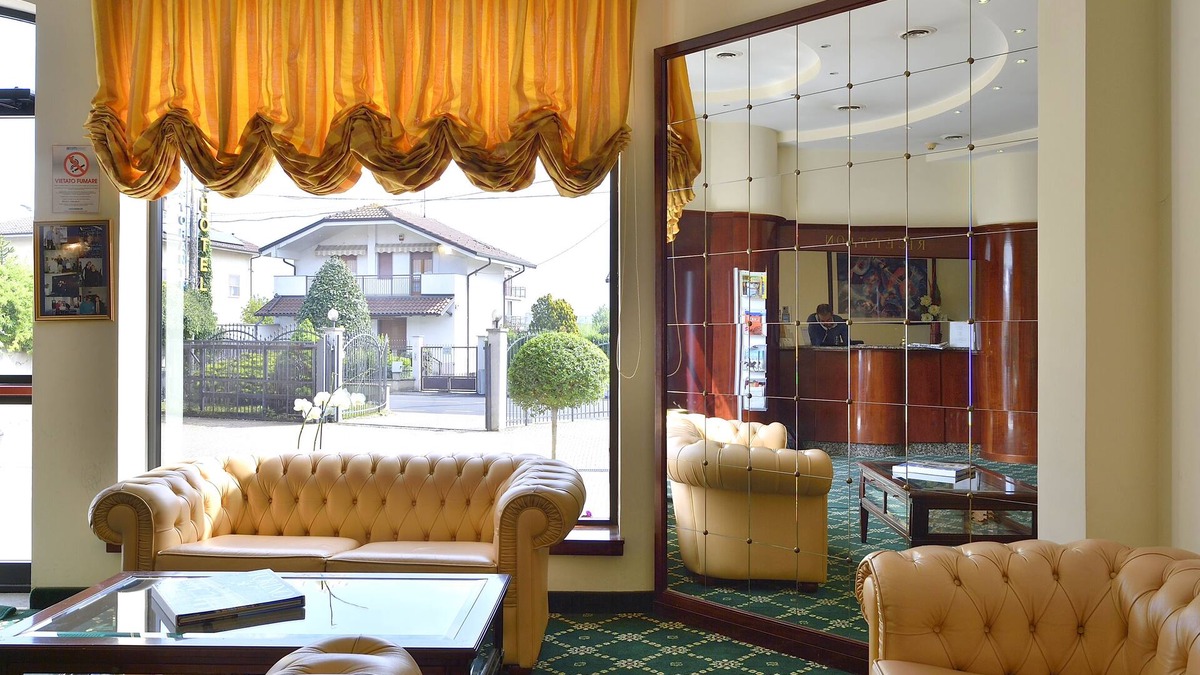 Druento Hotel | Dropiluc
