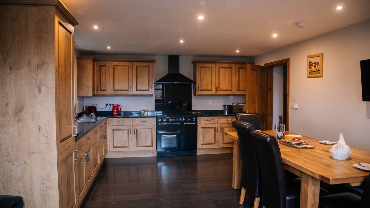 Malpas House | Drover's Barn - Stunning 3 bedroomed cottage with underfloor heating throughout.