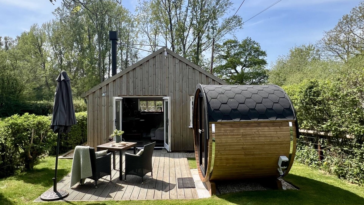 Chard Cottage | Drovers Run - sleeps 2 guests in 1 bedroom