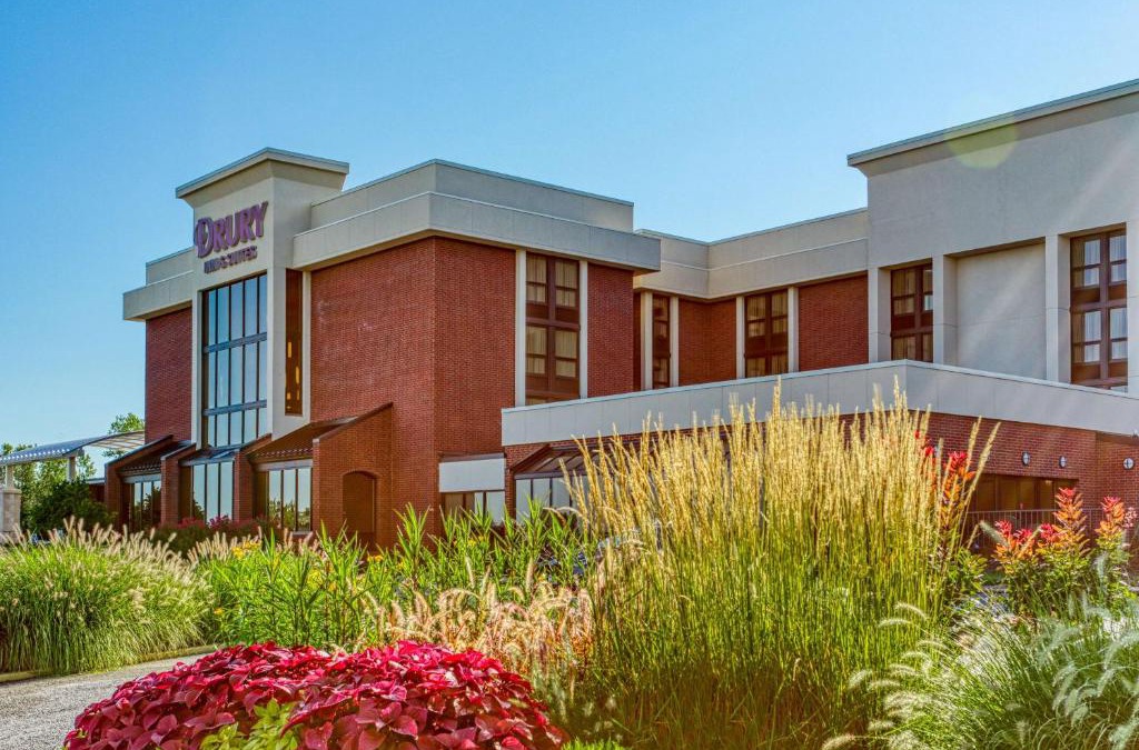 Collinsville Hotel | Drury Inn and Suites St Louis Collinsville