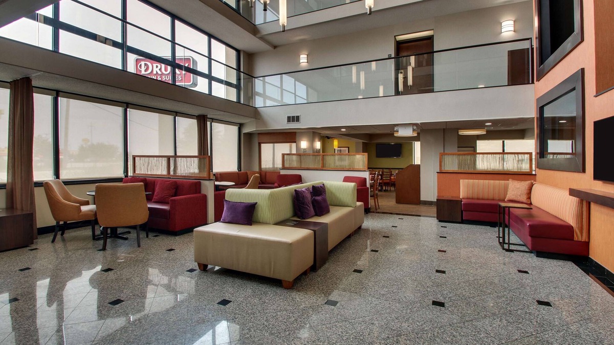 Bowling Green Hotel | Drury Inn & Suites Bowling Green