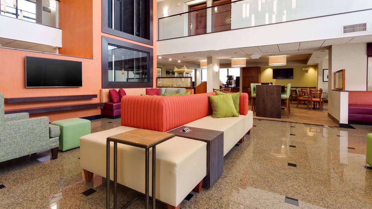 Englewood Hotel | Drury Inn & Suites Denver Tech Center