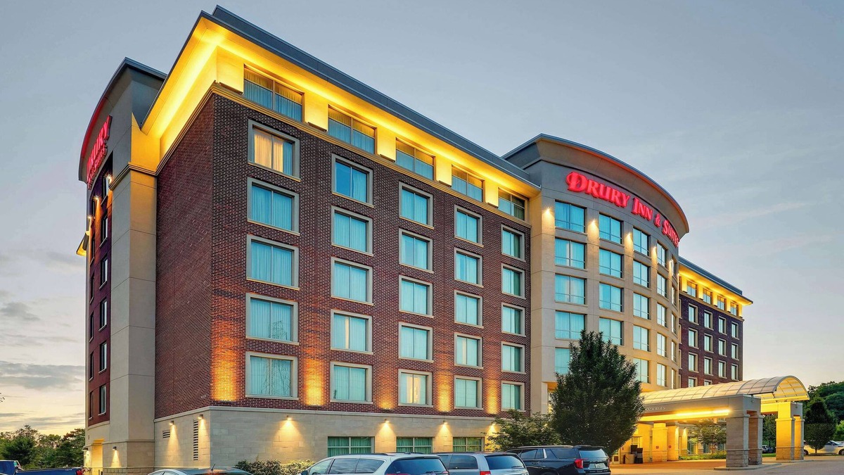 Grand Rapids Hotel | Drury Inn & Suites Grand Rapids