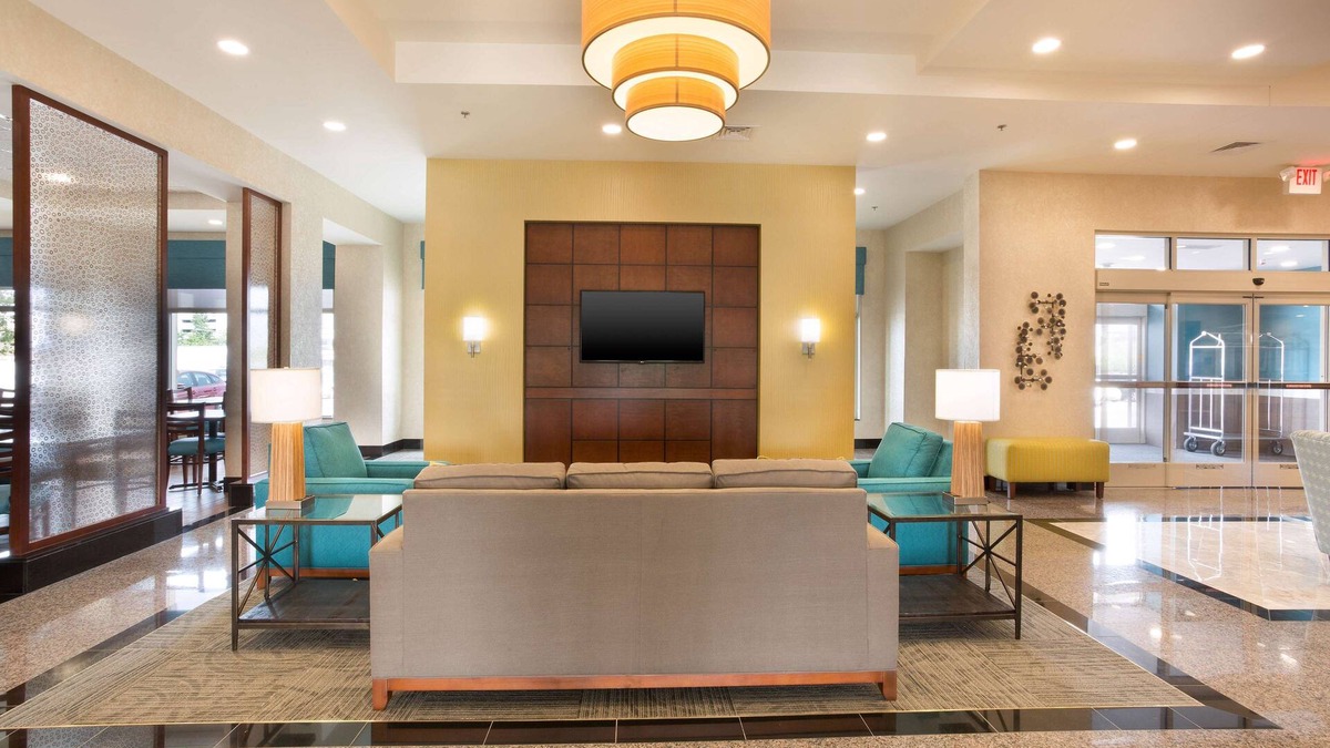 Brentwood Hotel | Drury Inn & Suites St. Louis Brentwood
