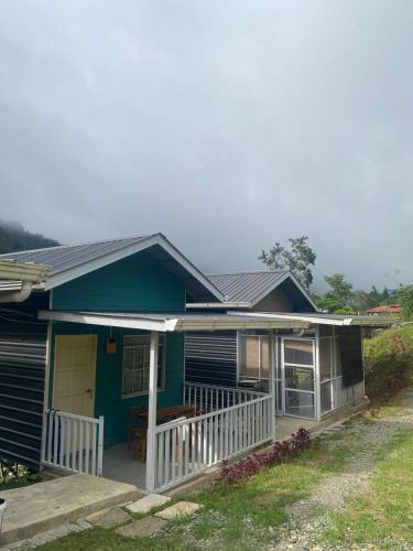 Dumpiring Atas House | Dtwinnie homestay lalita house