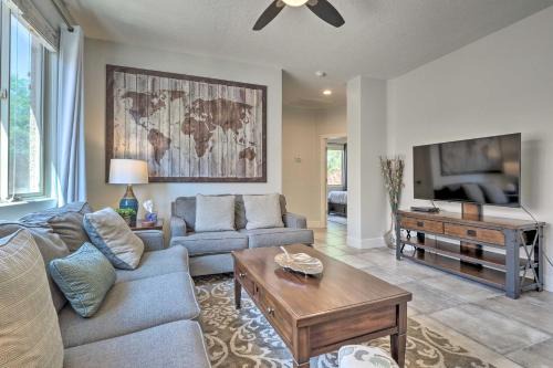Mesquite Apartment | Dtwn Mesquite Condo with Resort Pool Golf and Gamble!