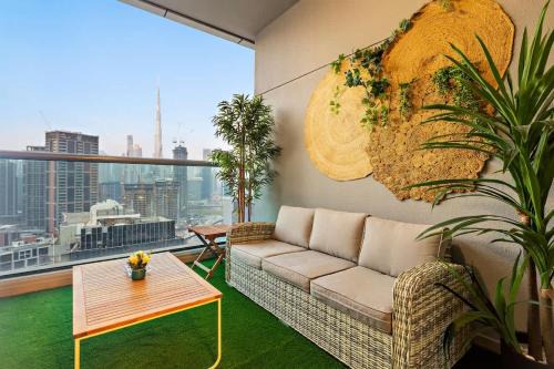 Business Bay Apartment | Dubai Dream Retreat- Burj Views
