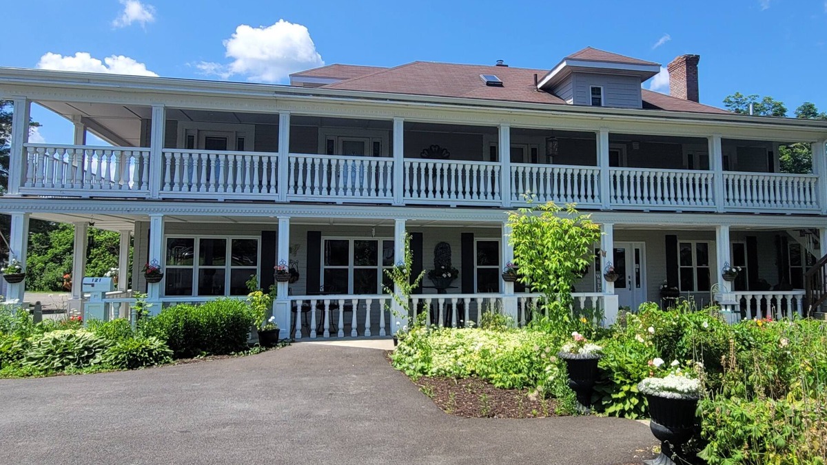 Madawaska Bed & Breakfast | DuBois' Inn