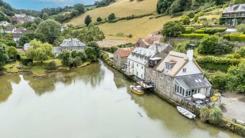 Tuckenhay House | Duck Cottage - Waters Edge, Exclusive Village Location