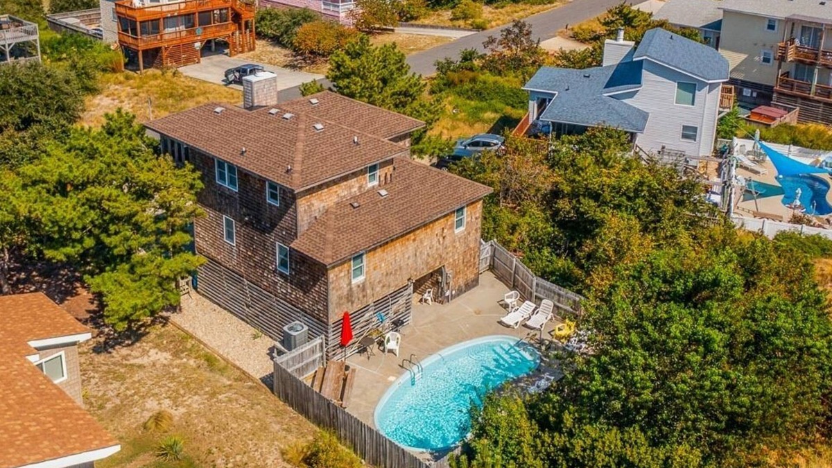 Carolina Dunes House | Duck 'N Cover 🏖️Spectacular 4 BR Home w/Pool, Hot Tub & Easy BEACH ACCESS-🏖️
