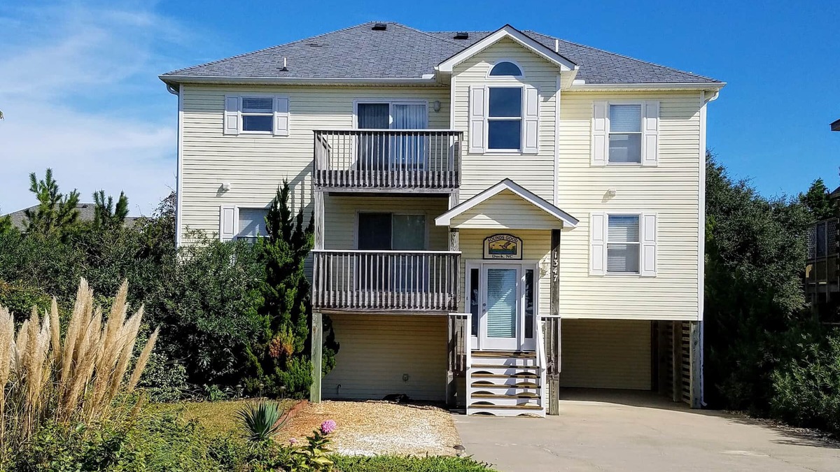 Carolina Dunes House | Duck - Sound View, w/Pool, Hot Tub, Kayaks, Bikes, Billiards & Guest Pantry