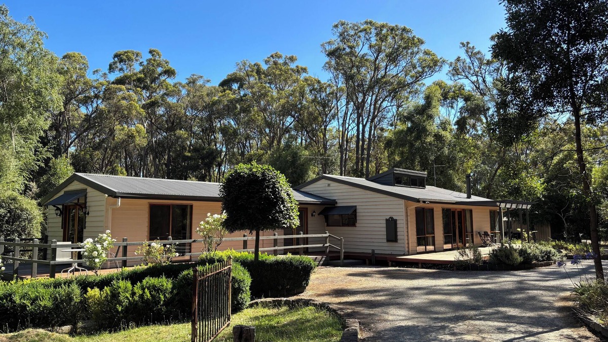 Woodend House | Duck Tree Lodge - a beautiful bush lodging