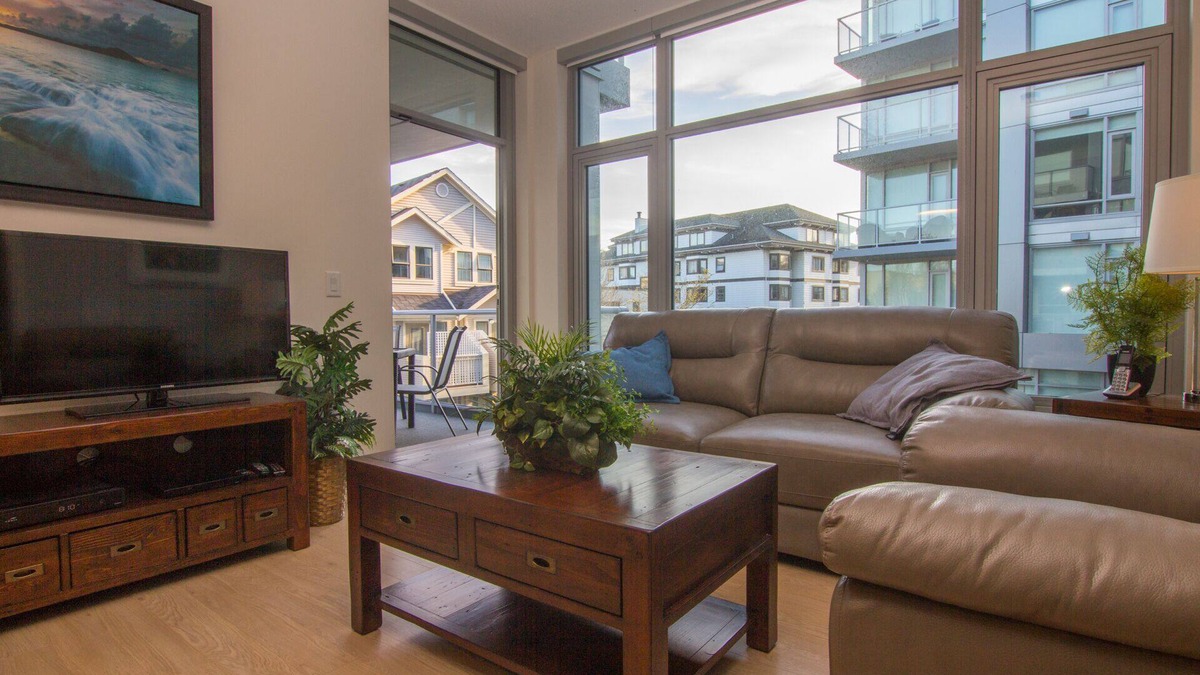 James Bay Condo | Duet Delight-Beautiful Double Ensuite Condo in James Bay, Wonderful Neighbourhood by Victoria Prime!