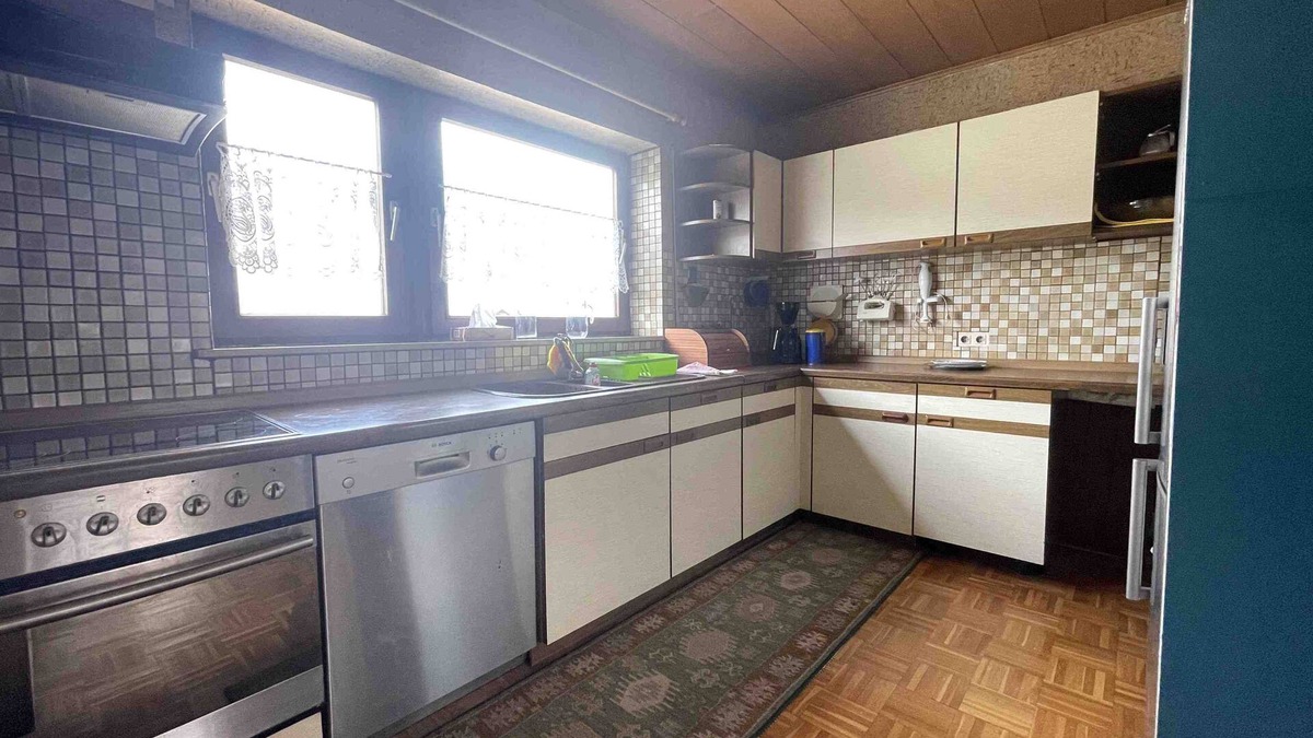 Kleinduggendorf Apartment | (DUG101) Large workers apartment/transitional apartment