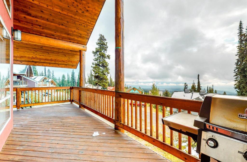 Snow Pine Estates House | DuHaus Green