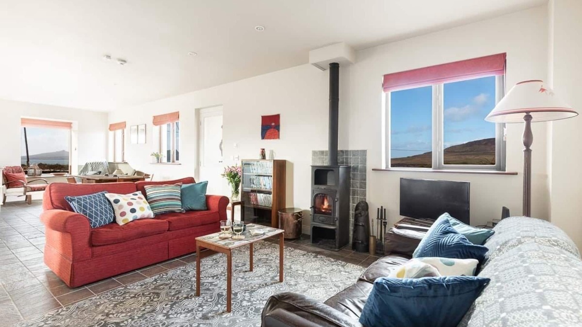 Glaise Bheag House | Duinin Cottage 2 bedroom house VRBO