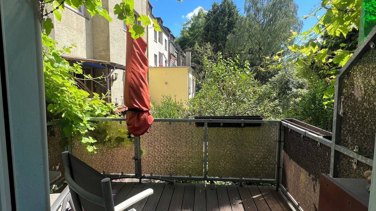 Mittelmeiderich Apartment | Duisburg Feel-Home,Airport near,2Bedr.,WalkIn Shower,3.Floor,WiFi