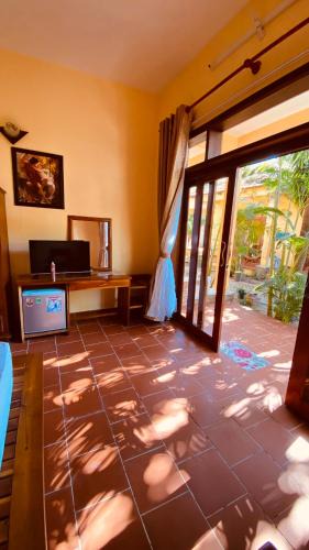 Ong Lang House | Duke Bungalow