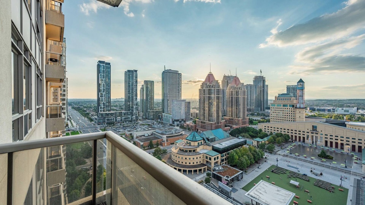 Downtown Mississauga Condo | Duke Of York Boutique Suites