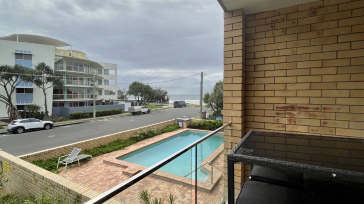 Kings Beach Apartment | Dulkara Unit 3 - A lovely 2 bedroom unit located right on Kings Beach
