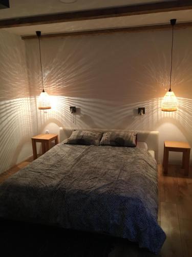 Novi Sad House | Dunavska Room