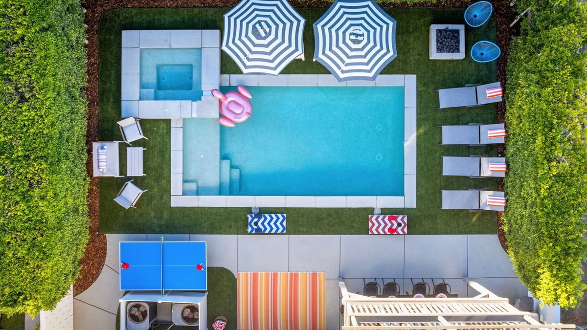Anastacia House | Dune Delight - Luxe Saltwater Pool, Spa & Games