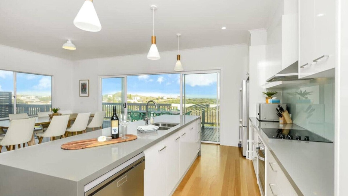 Goolwa Beach House | Dunescape, 4BRM, Fireplace, Views.