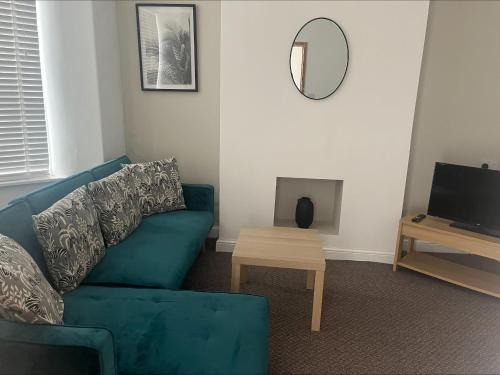 Goole Apartment | Dunhill Townhouse